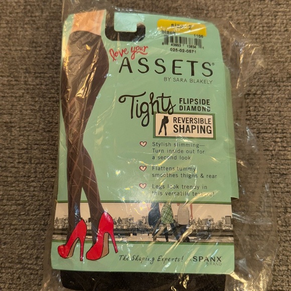 Love Your Assets Tights NWT - Picture 1 of 2